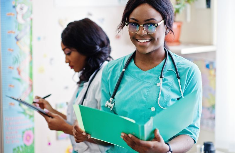 Jeunes en formation professionnelle en Côte d’Ivoire en 2025